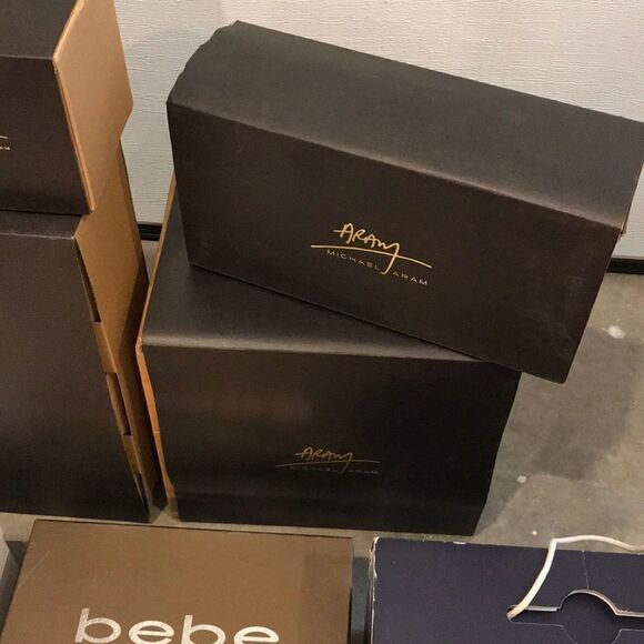 Shoe Box - Picture 7 of 9